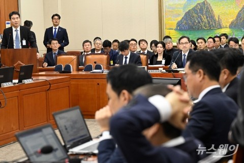 정무위 국정감사 출석한 구본학 쿠쿠전자 대표