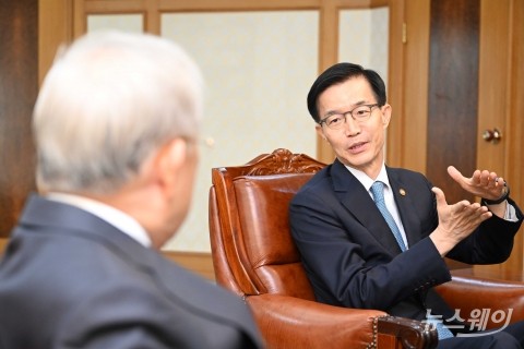 손경식 경총 회장 만난 방문규 산자부 장관