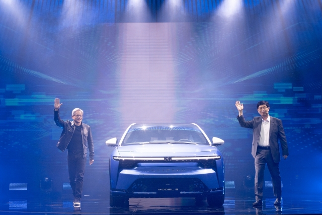 엔비디아-폭스콘, 'AI 공장' 설립···"자율주행 전기차 만들 것"