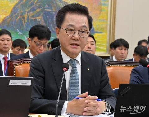 HMM 본입찰 하루 앞으로···'유찰' 여론 속 강석훈 판단 촉각