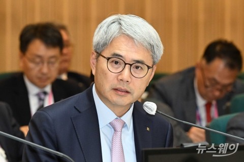 윤희성 수출입은행장 &quot;남북교류협력추진위 참여 시 정책에 기여할 것&quot;