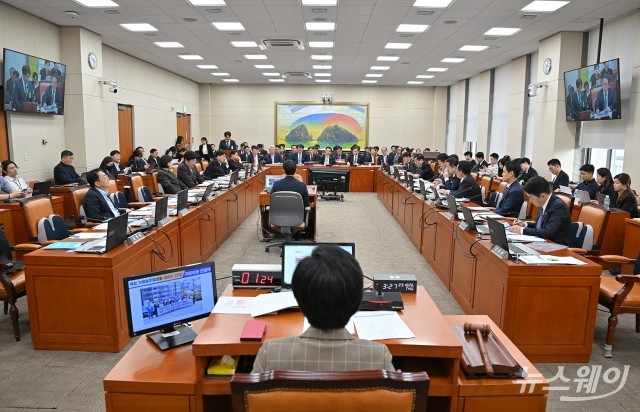 '노태우 비자금'에 리밸런싱·반도체까지···10월 국감 달굴 산업계 이슈는