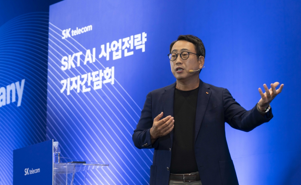 '챗GPT' 오픈AI, 韓 통신 파트너로 SK텔레콤 낙점···왜?