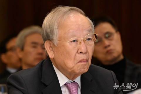 제266회 경총 포럼 참석한 손경식 회장