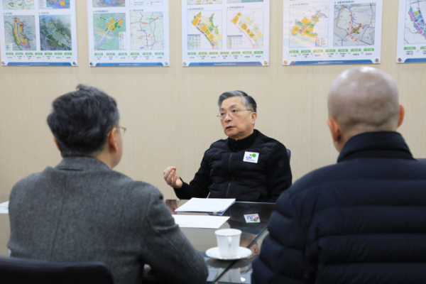 한국토지주택공사(LH)는 이한준 사장이 광명시흥 3기 신도시 현장을 찾아 사업 현안을 점검하고 차질 없는 사업추진을 주문했다고 14일 밝혔다. 사진= LH 제공