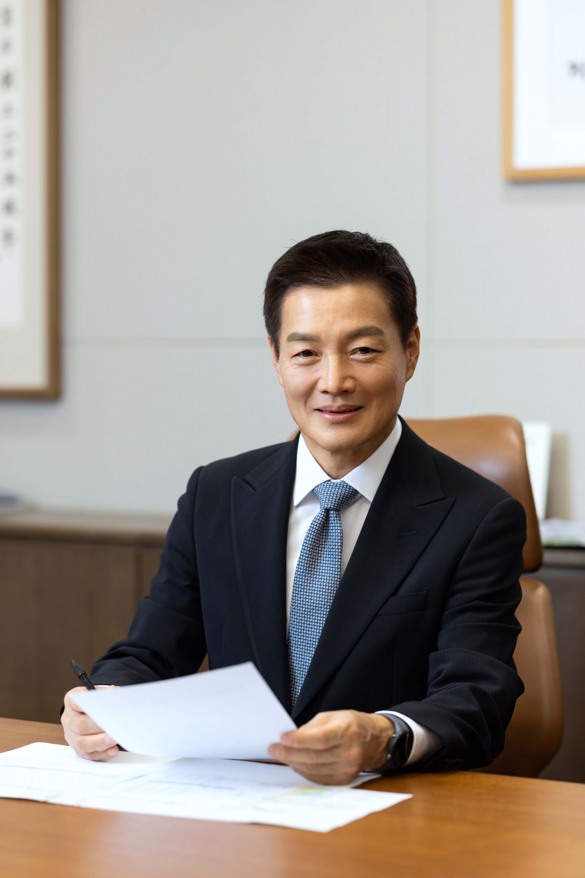 '역대급 실적' 쏜 박주형號...신세계, 유임설에 무게 - 뉴스 썸네일 이미지
