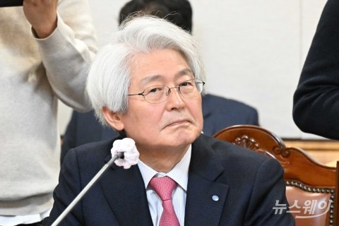 '현지 공무원 뇌물 혐의' 檢 김태오 DGB금융 회장에 징역 4년 구형