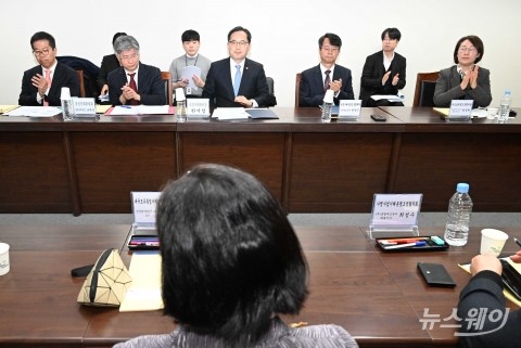 분쟁조정협의회 조정위원 현장간담회 찾은 한기정 위원장