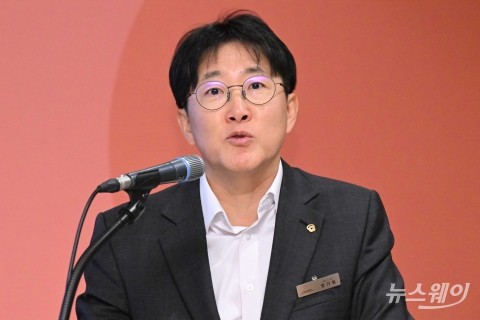 환영사 전하는 양기원 한화/모멘텀 대표