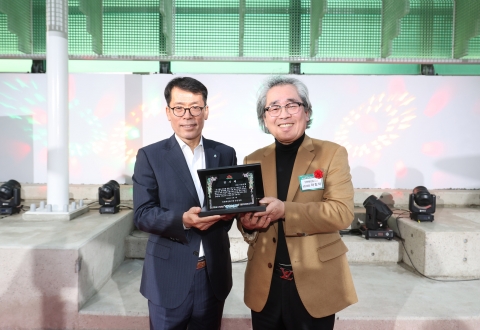 기업은행, 재능기부로 '인천축산물시장' 새 단장···"사회적 책임 이행"