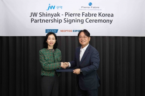 JW신약, 프랑스 '모발 강화 화장품' 독점 판매···&quot;탈모 라인업 확장 중&quot;