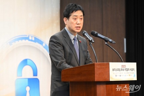 김주현 금융위원장 "민생금융지원방안 큰 의미···좋은 선례 될 것"