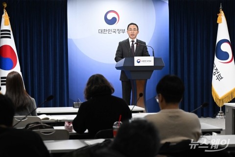 김오진 국토부 차관 &quot;후진국형 부실 사고 국민께 깊은 사과&quot;