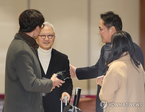 ASML 만난 이재용, &quot;순방 성과 90%는 반도체&quot;