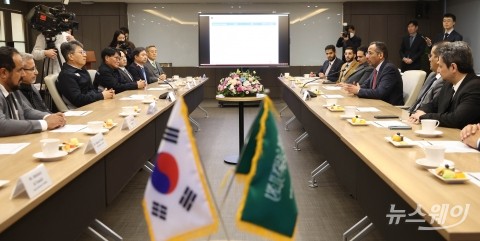 KGM 평택 공장 방문한 사우디 산업광물자원부 장관