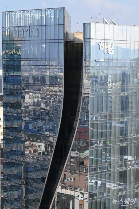 합쳤다 다시 분리하는 하림산업···'돈 가뭄' 해결이 최대 관건