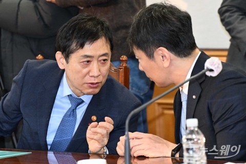 김주현 "민생금융지원방안, 생각보다 빠르게 처리···은행권에 감사"