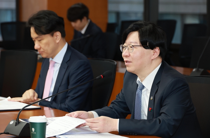 김소영 금융위원회 부위원장이 21일 오전 열린 금융시장 현안 점검·소통회의에서 정부·관계기관, 시장 전문가 등과 내년 금융정책 여건과 주요 리스크 요인을 점검했다. 사진=금융위원회 제공