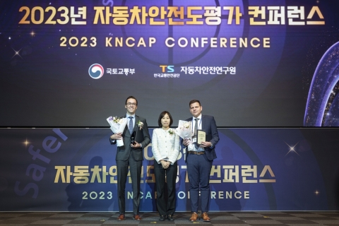 BMW 뉴 i5, 국토부 자동차 안전도평가서 '최우수'