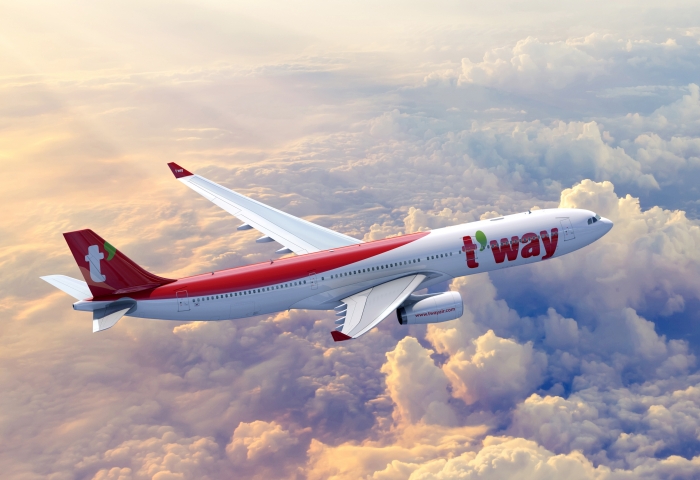 티웨이항공은 대한항공으로부터 유럽 4개(파리, 프랑크푸르트, 로마, 바르셀로나) 여객 노선을 이관받아 취항 준비에 속도를 내고 있다. 사진=티웨이항공 제공