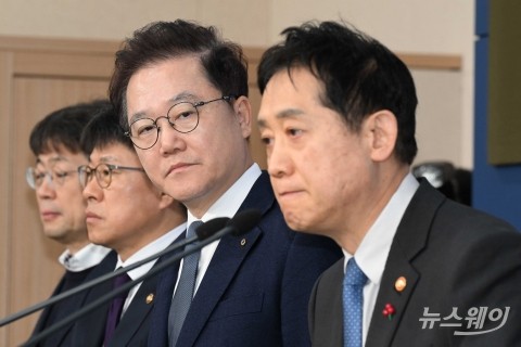 '태영건설 워크아웃 대응방안 발표' 참석한 강석훈 KDB산업은행 회장