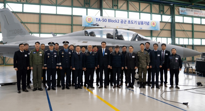 KAI가 28일 경남 사천 본사에서 한국공군에서 운용될 'TA-50 Block2' 초도기 출고행사를 열었다. 사진=KAI 제공