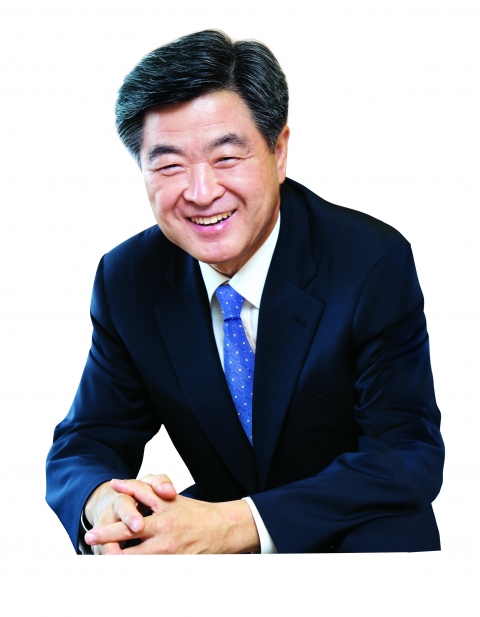 권오갑 HD현대 회장 외국인 근로자 만나 &quot;안전이 제일 소중&quot;