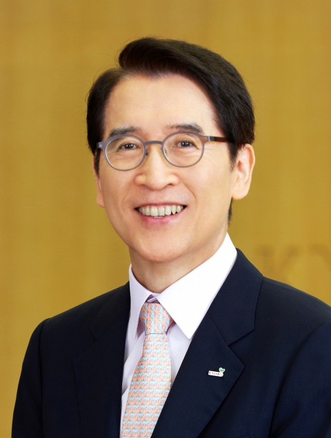 신창재 교보생명 의장, 풋옵션 가치평가기관으로 EY한영 선정