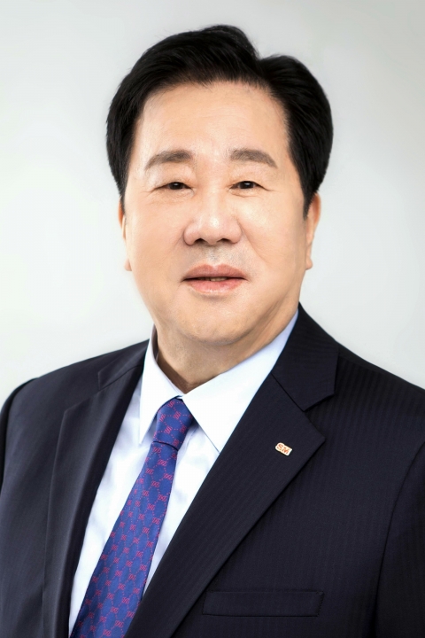 우오현 SM그룹 회장 &quot;불광불급 정신으로 지속가능한 미래 만들 것&quot;