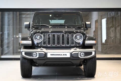 지프, SUV '더 뉴 2024 랭글러' 새해 첫 출격