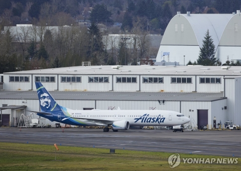 인니, '비행 중 사고' 보잉737 맥스9 운항 중단
