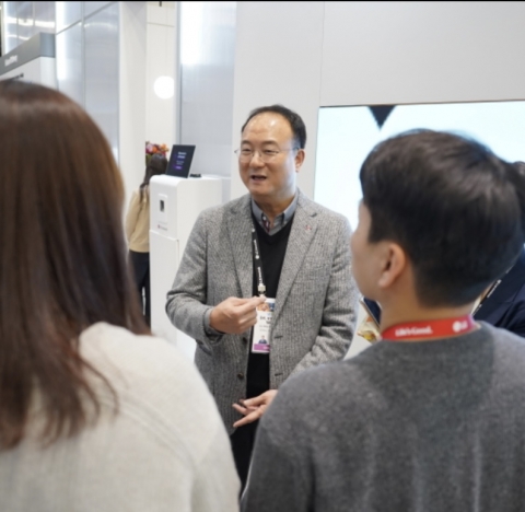 문혁수 CEO &quot;LG이노텍은 고객을 승자로 만드는 회사&quot;