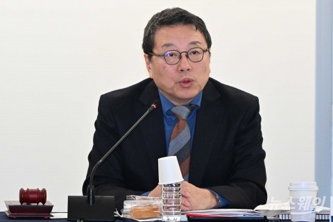발언하는 이준기 공공데이터전략위원회 위원장