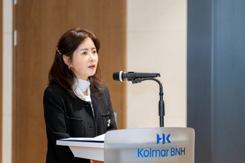 한국콜마 오너 2세 '남매싸움' 발발 까닭은