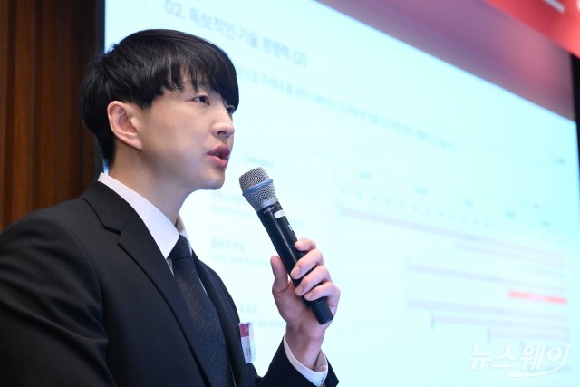 '사업소개와 미래성장전략' 주제발표하는 김병훈 에이피알 대표