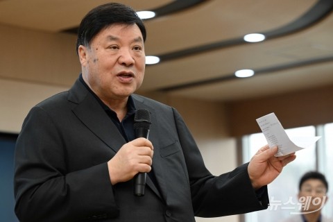 청년의 미래, 성공하는 기업가 정신 주제 강연하는 서정진 셀트리온 회장