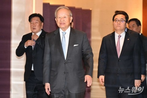 손경식 경총 회장, 만장일치로 연임···&quot;노동시장 선진화 힘쓸 것&quot;
