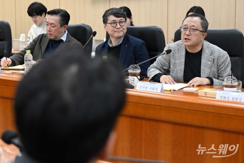 모두발언하는 신기천 한국벤처캐피탈협회 부회장