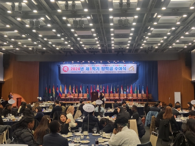 부영그룹, 우정교육문화재단 외국인 유학생에 장학금 지원