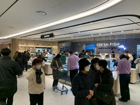 롯데百 인천점 '푸드 에비뉴', 100일만 방문객 230만명 돌파