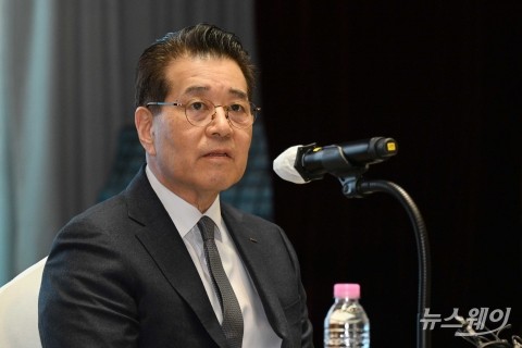 장인화 포스코 회장, 첫 조직 개편···군살 빼고, 여성인재 전진배치(종합)