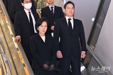 '재계 큰 어른' 故 조석래 회장 빈소 찾은 삼성家