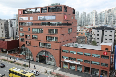 AI·해외 점찍은 롯데GRS, 송파구 둥지서 '매출 1조' 시대 연다