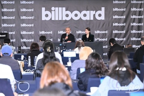 마이크 반 대표 &quot;K팝은 전 세계 엔터문화 바꿀 힘 존재해&quot;