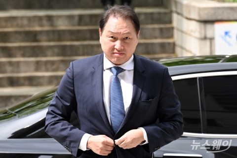 최태원 회장, 이혼소송 항소심 2심 2회 변론기일 출석