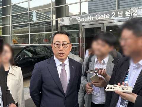 SKT 유영상 &quot;전환지원금 존폐, 정부에서 판단할 일&quot;
