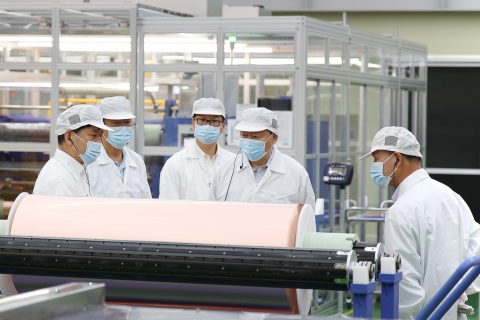 신동빈, 말레이시아 동박 전초기지 점검···&quot;세계 최고 제품 만들어달라&quot;