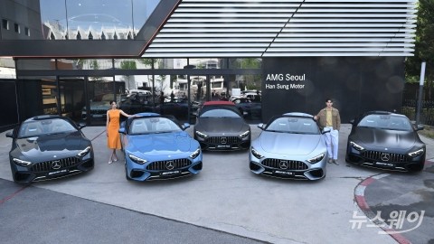  120대 한정 '메르세데스-AMG SL 63 4MATIC+ 마누팍투어' 공개
