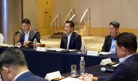 한국철강협회 제10대 회장에 장인화 포스코홀딩스 회장