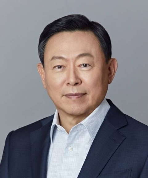 신동빈 회장, 롯데쇼핑 대표이사 12년만에 복귀